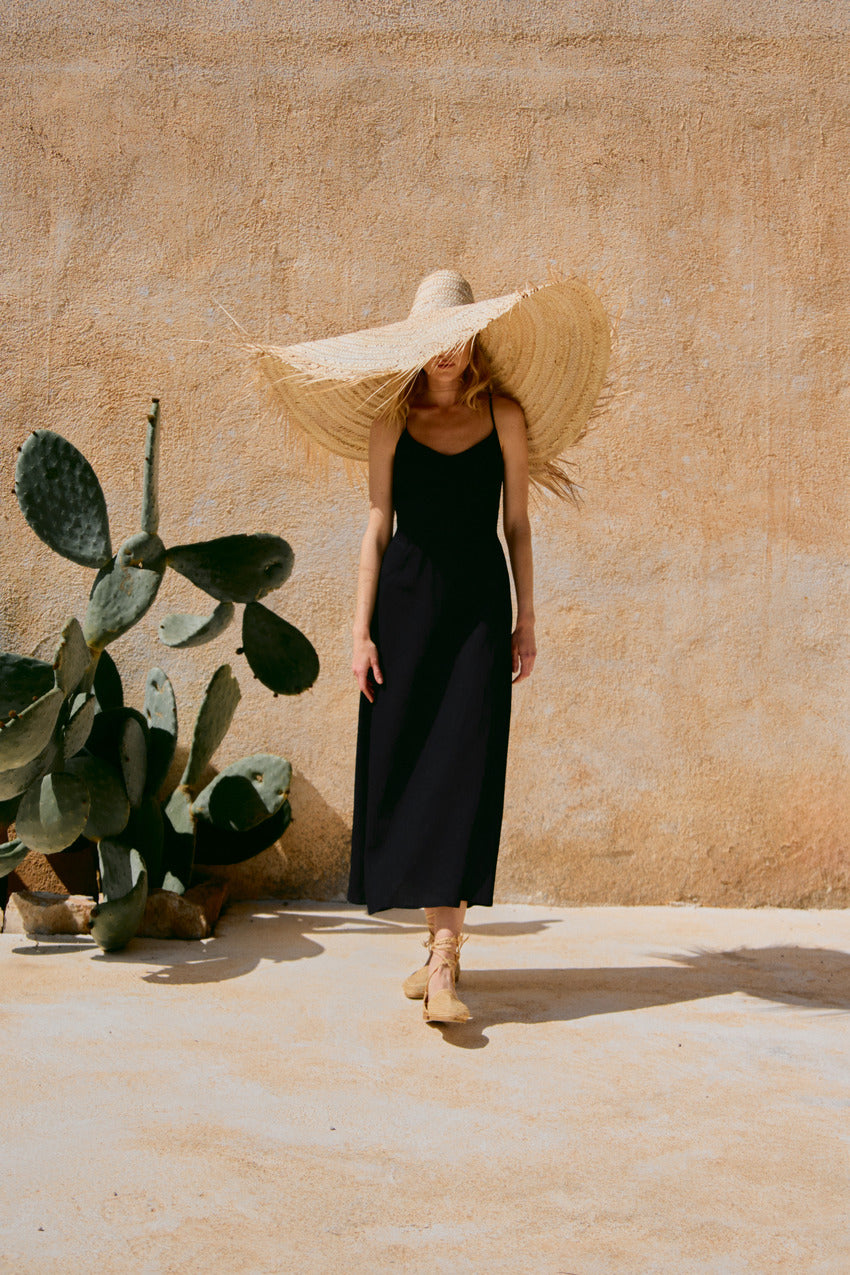 Linen dress with ties