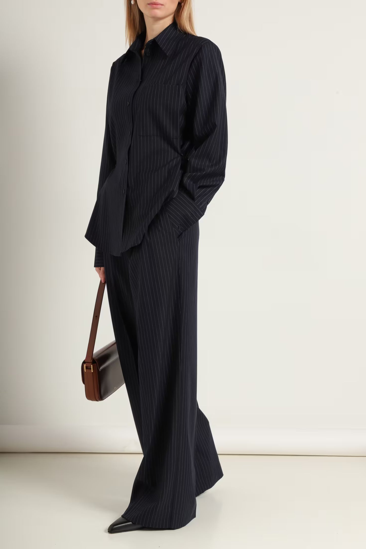 Брюки в смужку