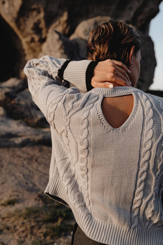 Braided sweater "Neckline on the back"