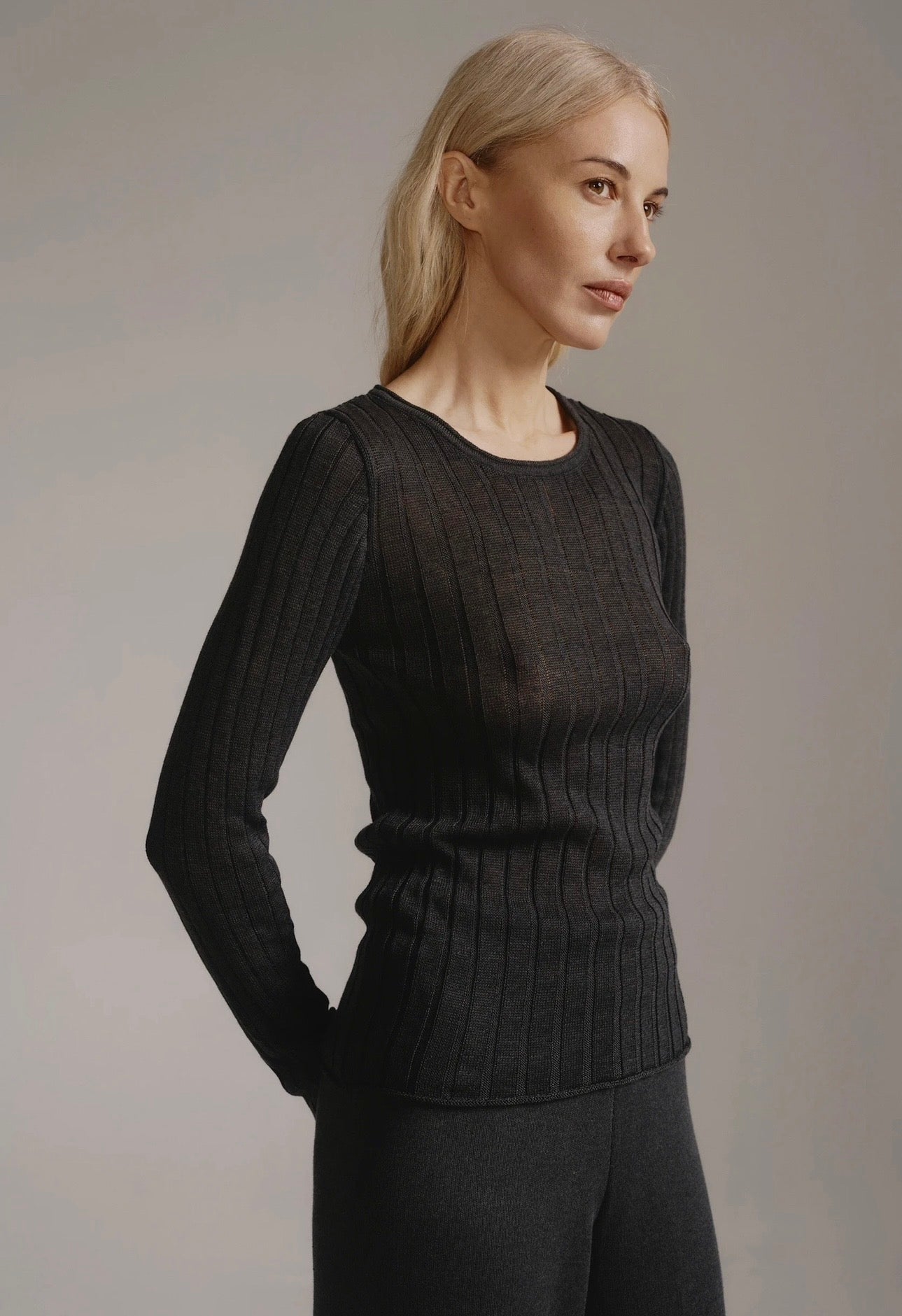 Лонгслів прозорий