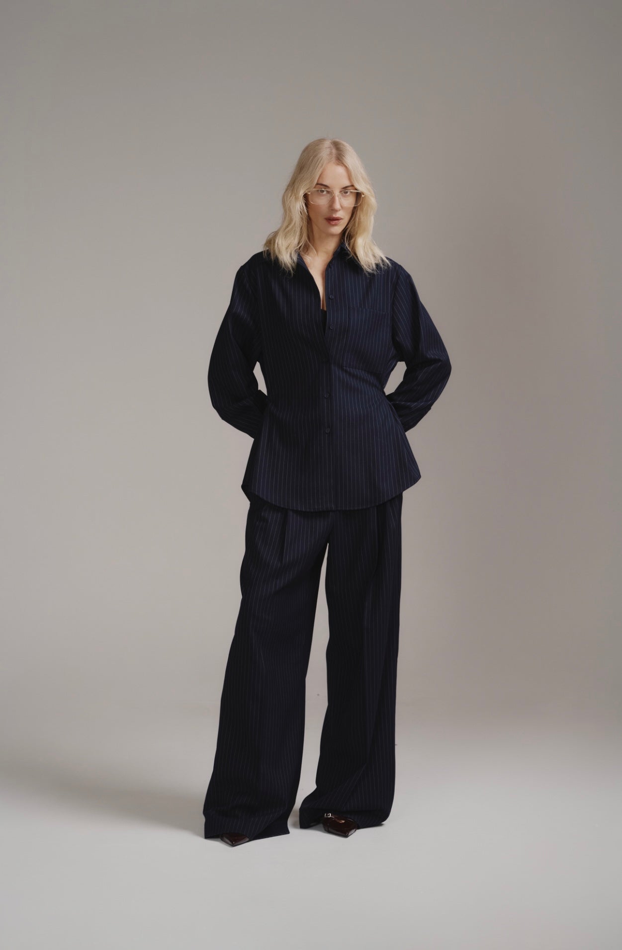 Брюки в смужку