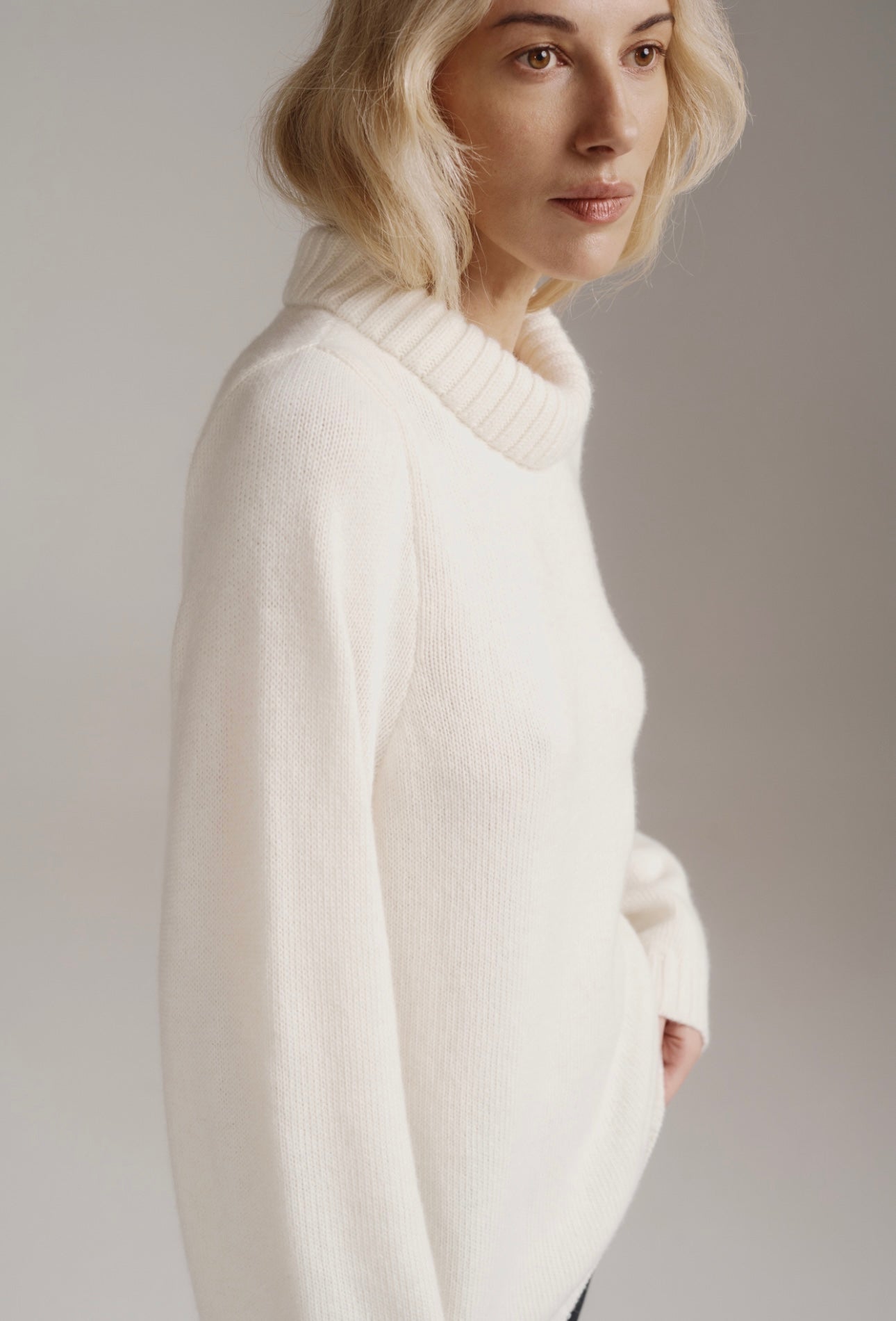 Cветр з вовни ягня “Swan”