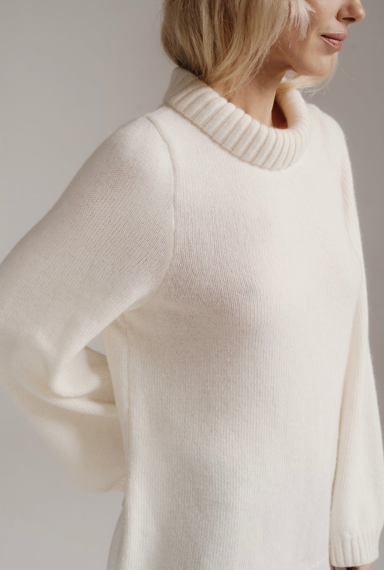 Cветр з вовни ягня “Swan”