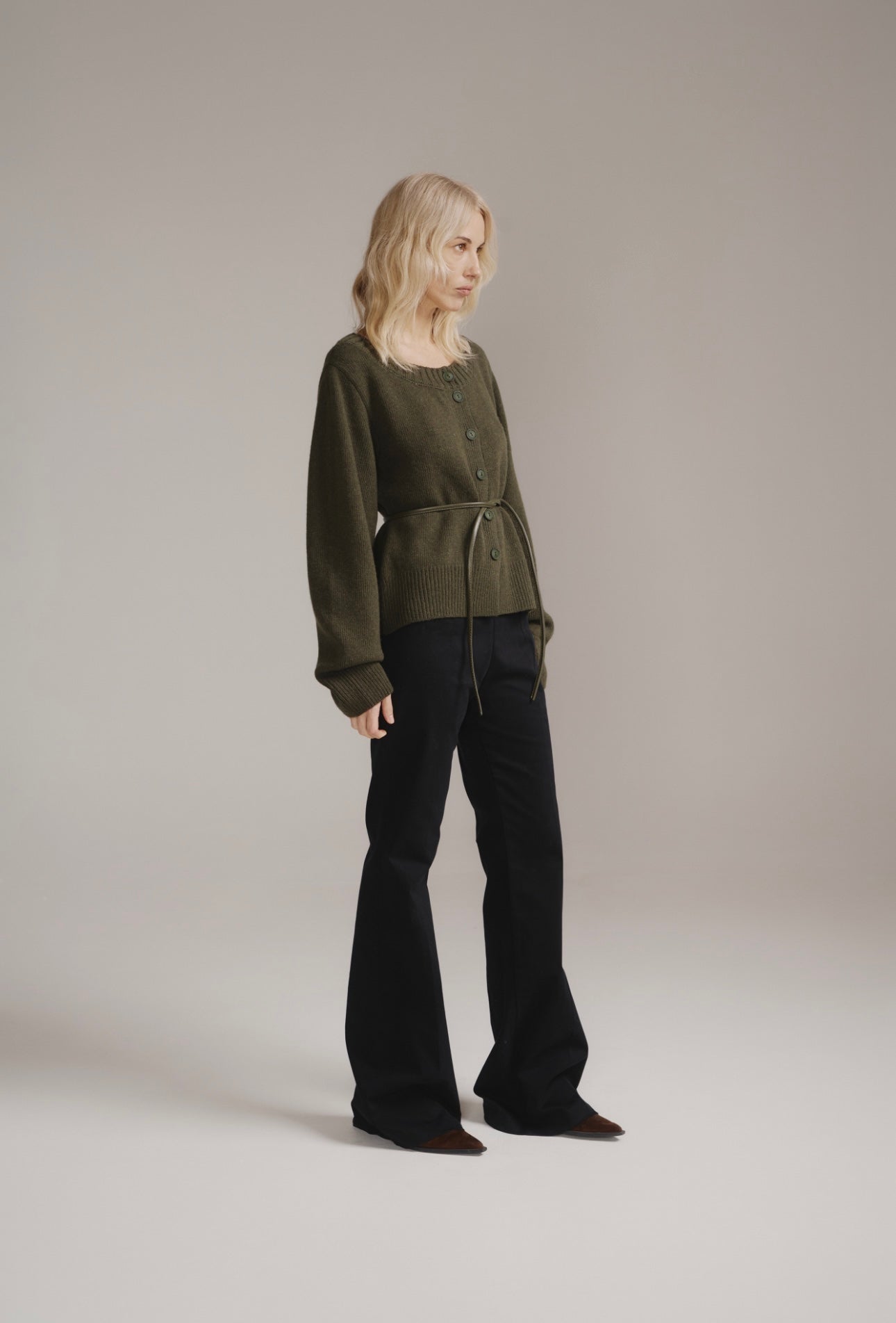 Кардиган з вовни ягня укорочений