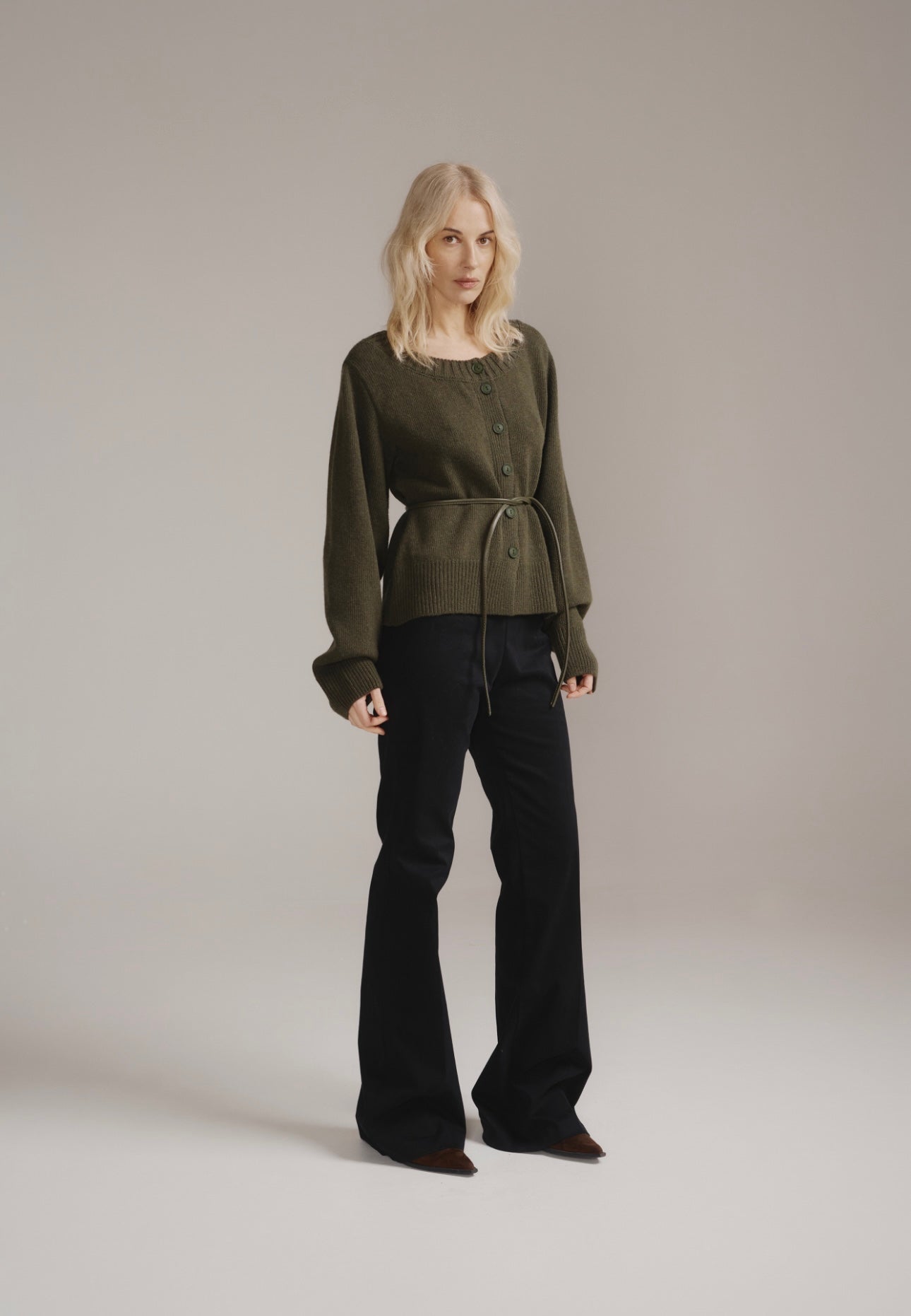 Кардиган з вовни ягня укорочений