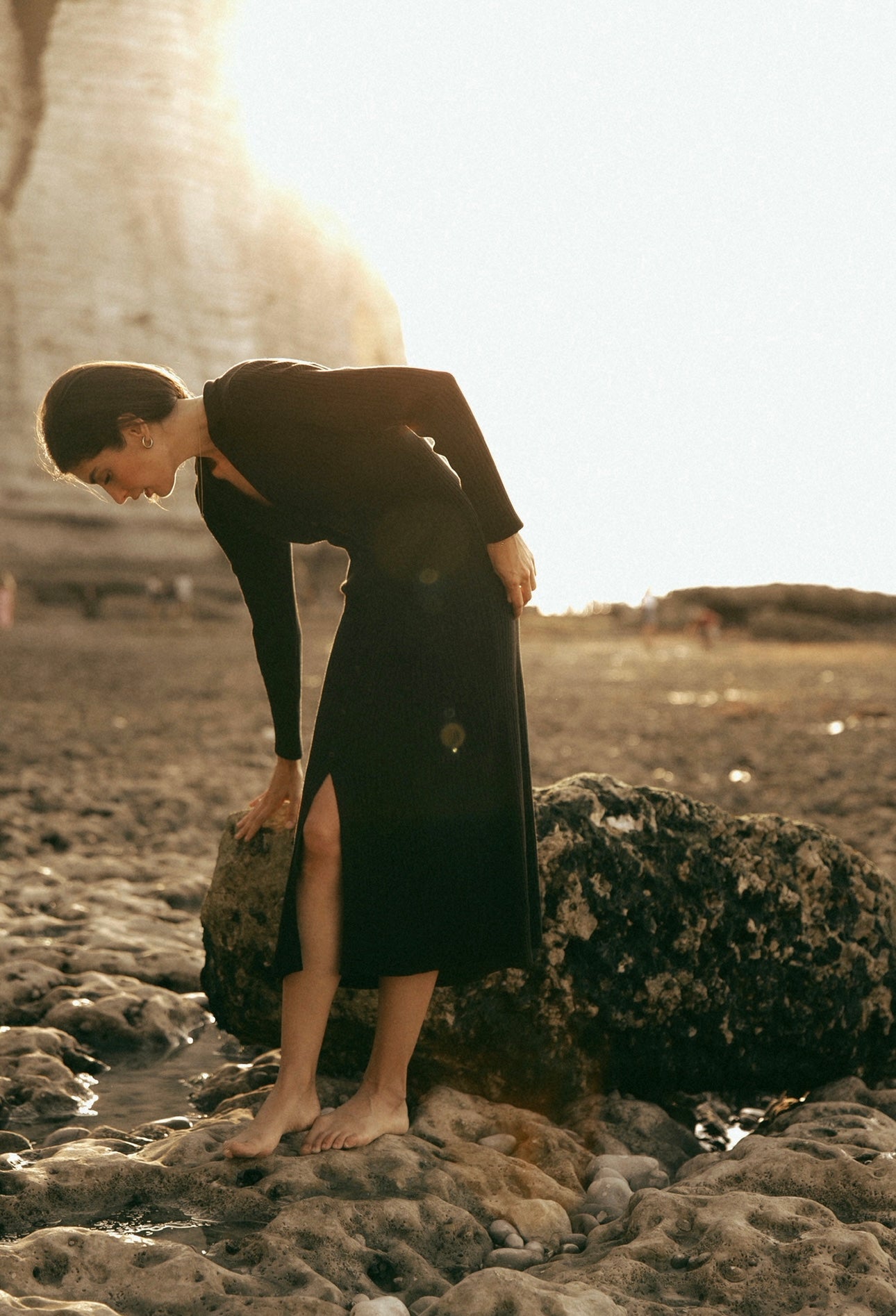 Сукня з вирізом