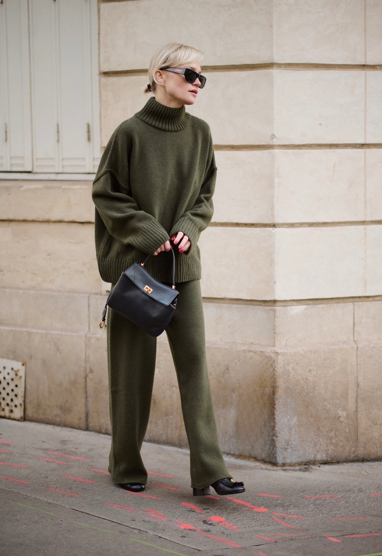 Светр оверсайз з вовни ягня