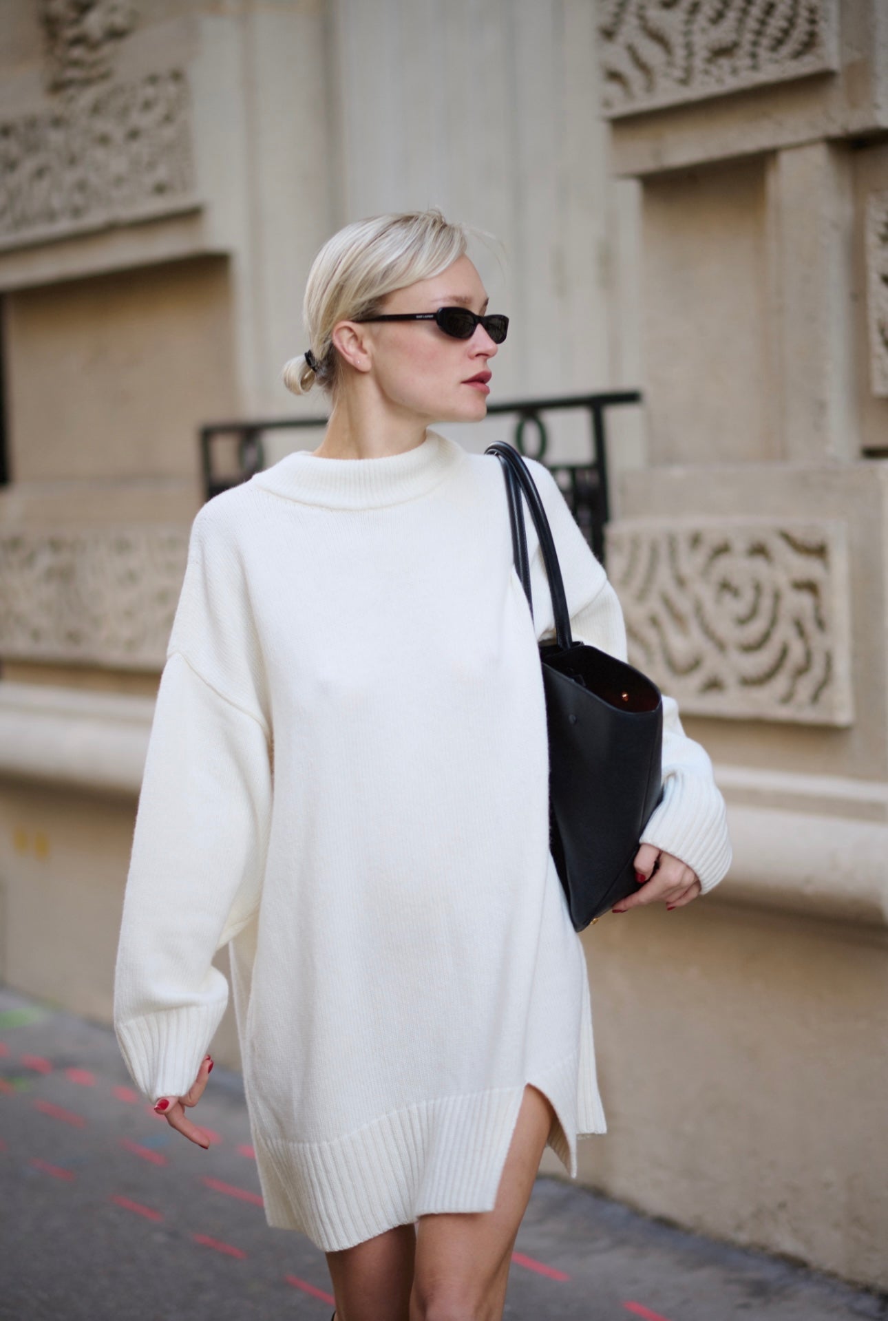 Вовняна светр-сукня з розрізом