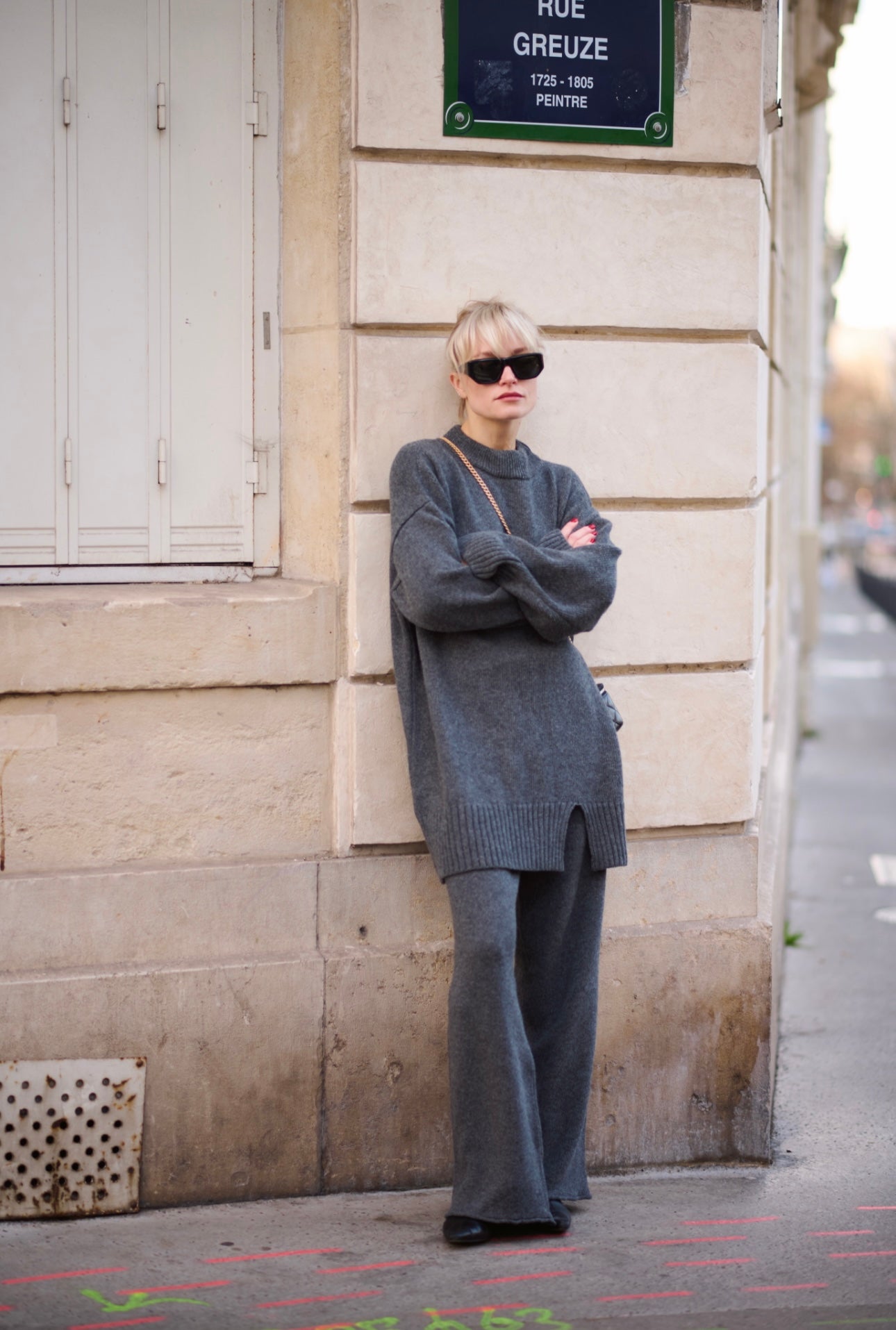 Вовняна светр-сукня з розрізом